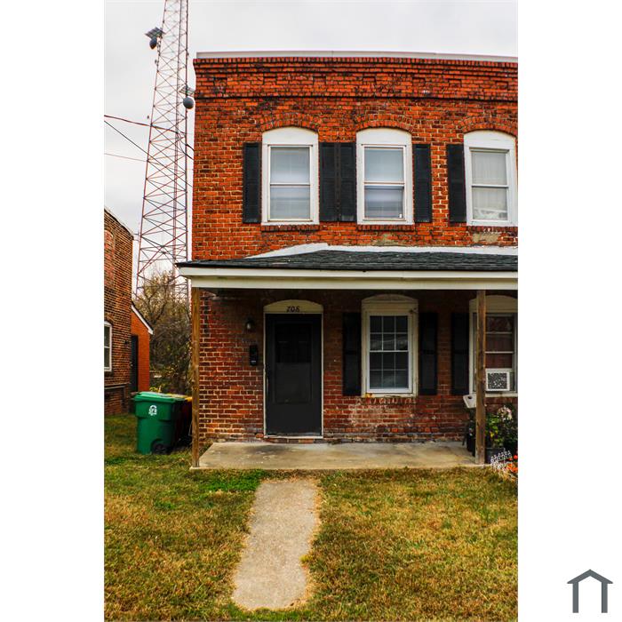 712 Mount Airy St